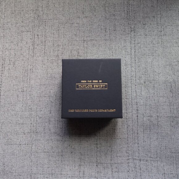 Taylor Swift The Tortured Poets Department TTPD Gold-Plated Earrings - Picture 2 of 3